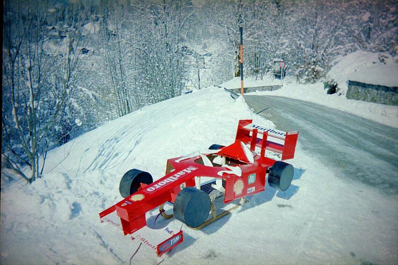 f12001_3.jpg